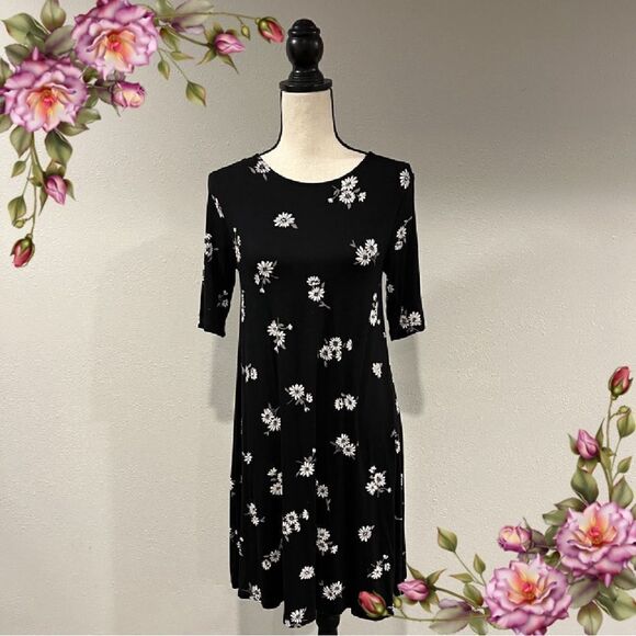Old Navy floral short sleeve dress - Picture 1 of 10